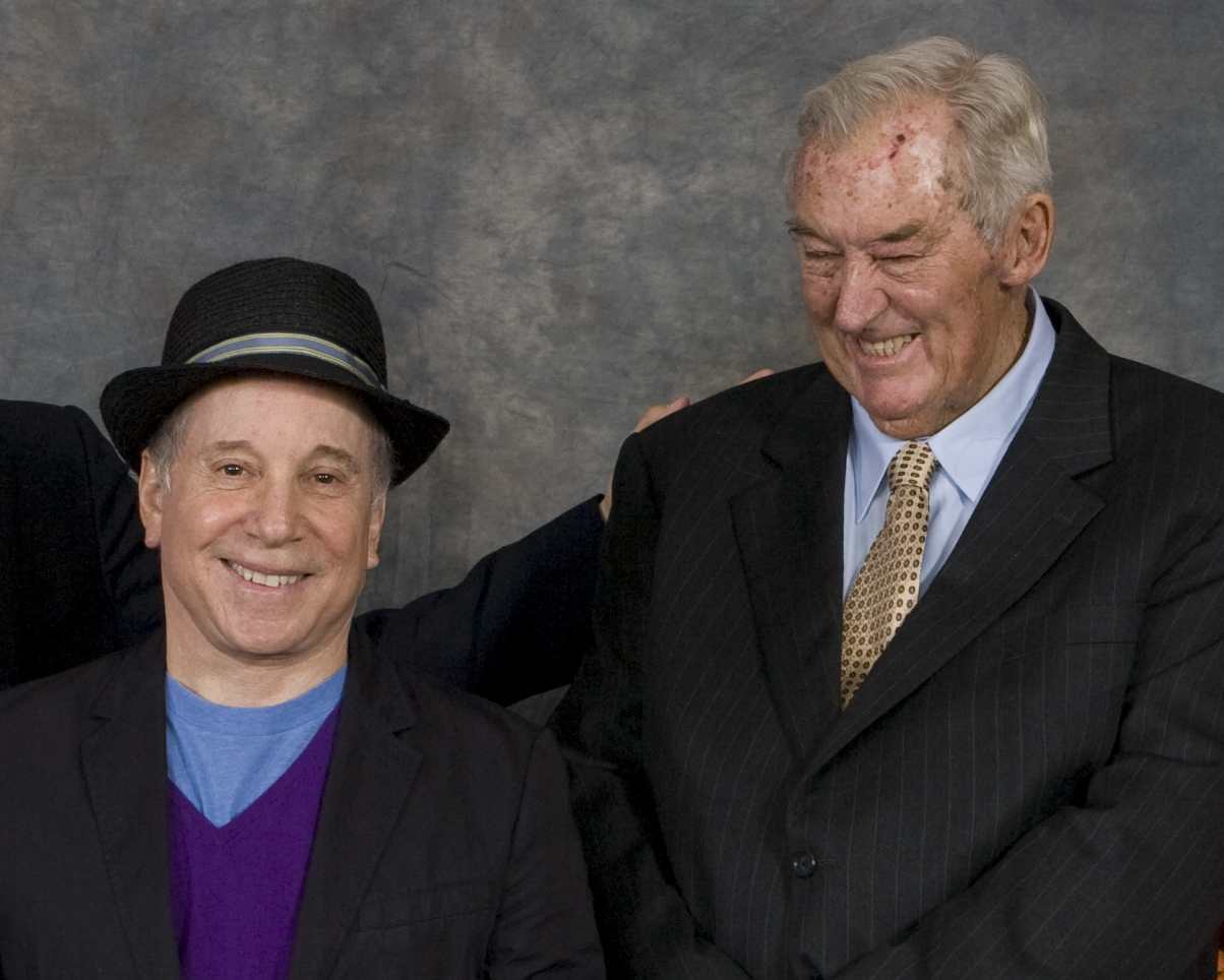Paul Simon & Richard Leakey together in 2008.