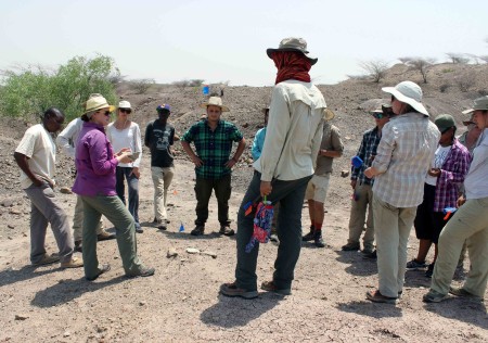 Hilary gives a hands-on tutorial for identifying different tool making strategies by observing features on stone tools.
